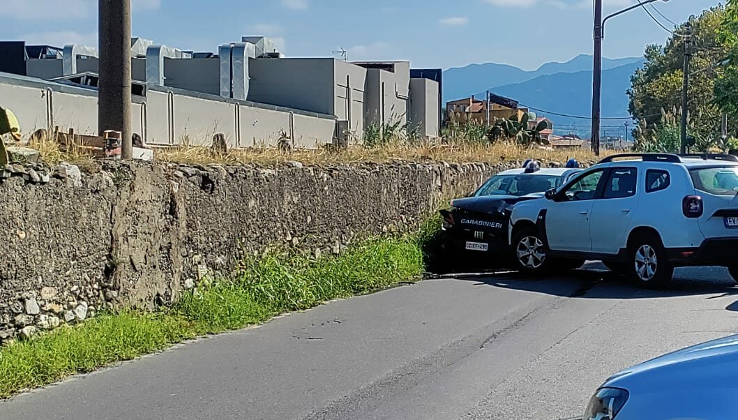 Barcellona PG Incidente In Via Del Mare Coinvolta Auto Dei Carabinieri OraWebTv