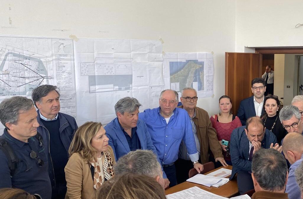 Ponte sullo Stretto. Sindaci del territorio propongono nuova via di collegamento a monte della SS113 tra Villafranca Tirrena e Valdina