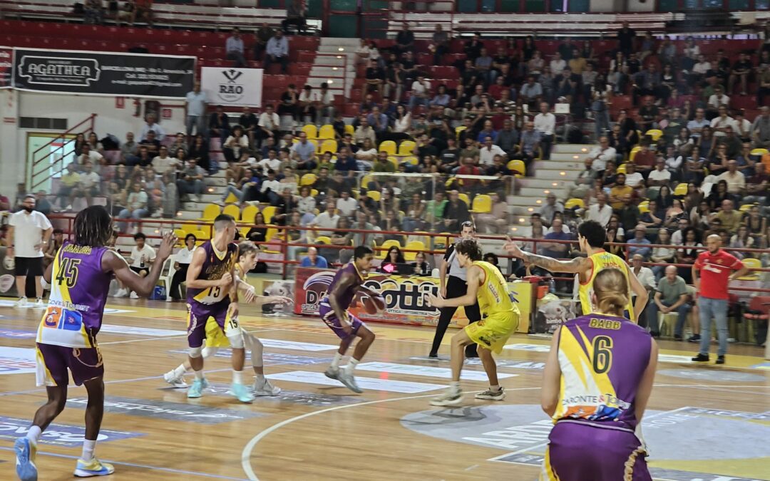 Basket. Brutta partenza per la Next Casa Barcallona sconfitta da Castanea Basket