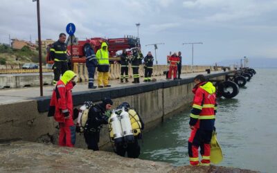 Messina. Recuperato furgone gommato in mare